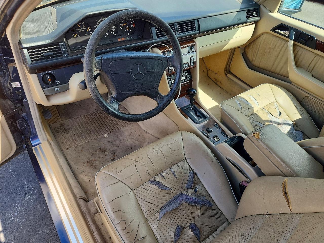 1995 MERCEDES-BENZ E-Class