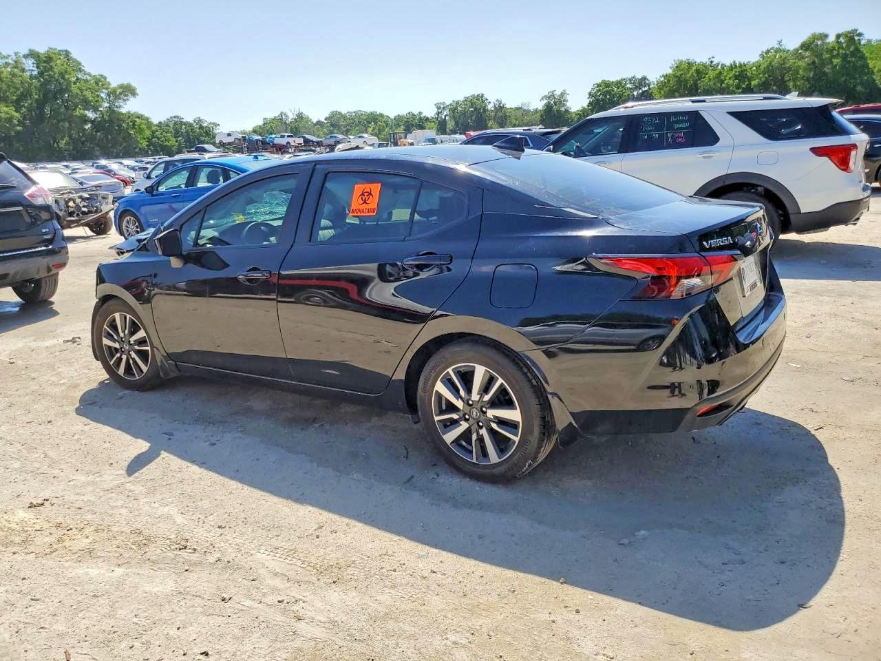 2022 NISSAN VERSA