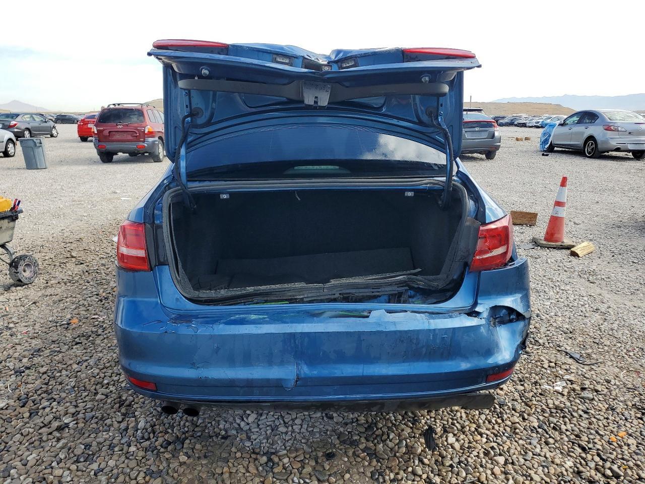 2017 VOLKSWAGEN JETTA