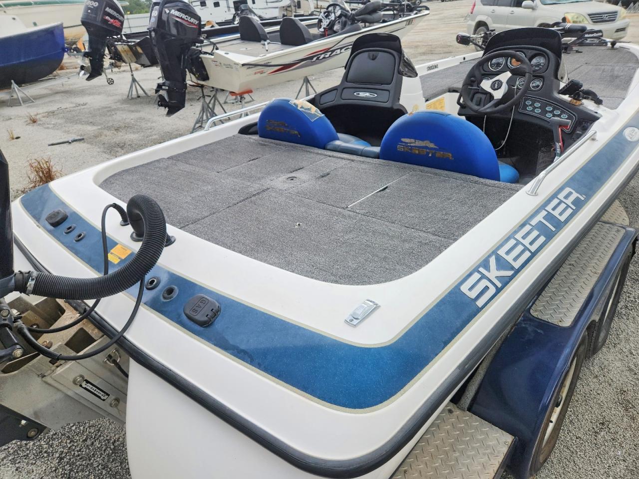 2005 Skeeter Boat