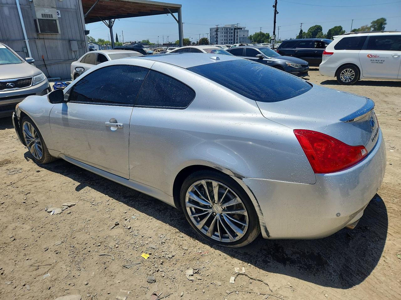 2012 INFINITI G37