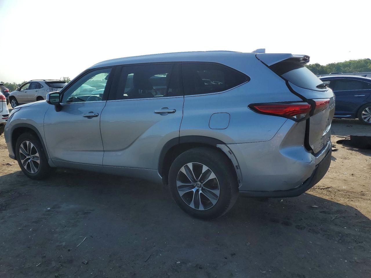 2020 TOYOTA HIGHLANDER