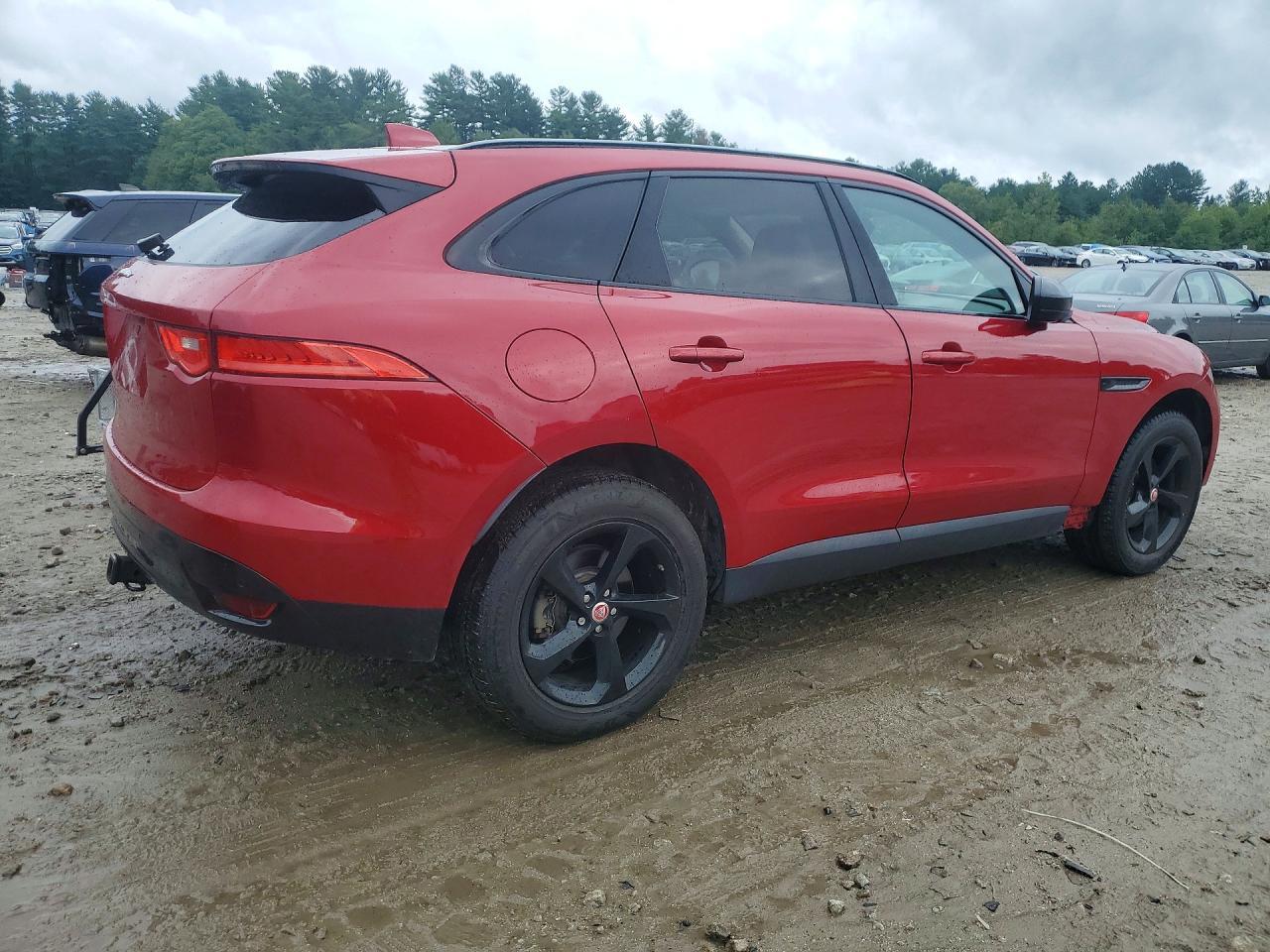 2017 JAGUAR F-Pace