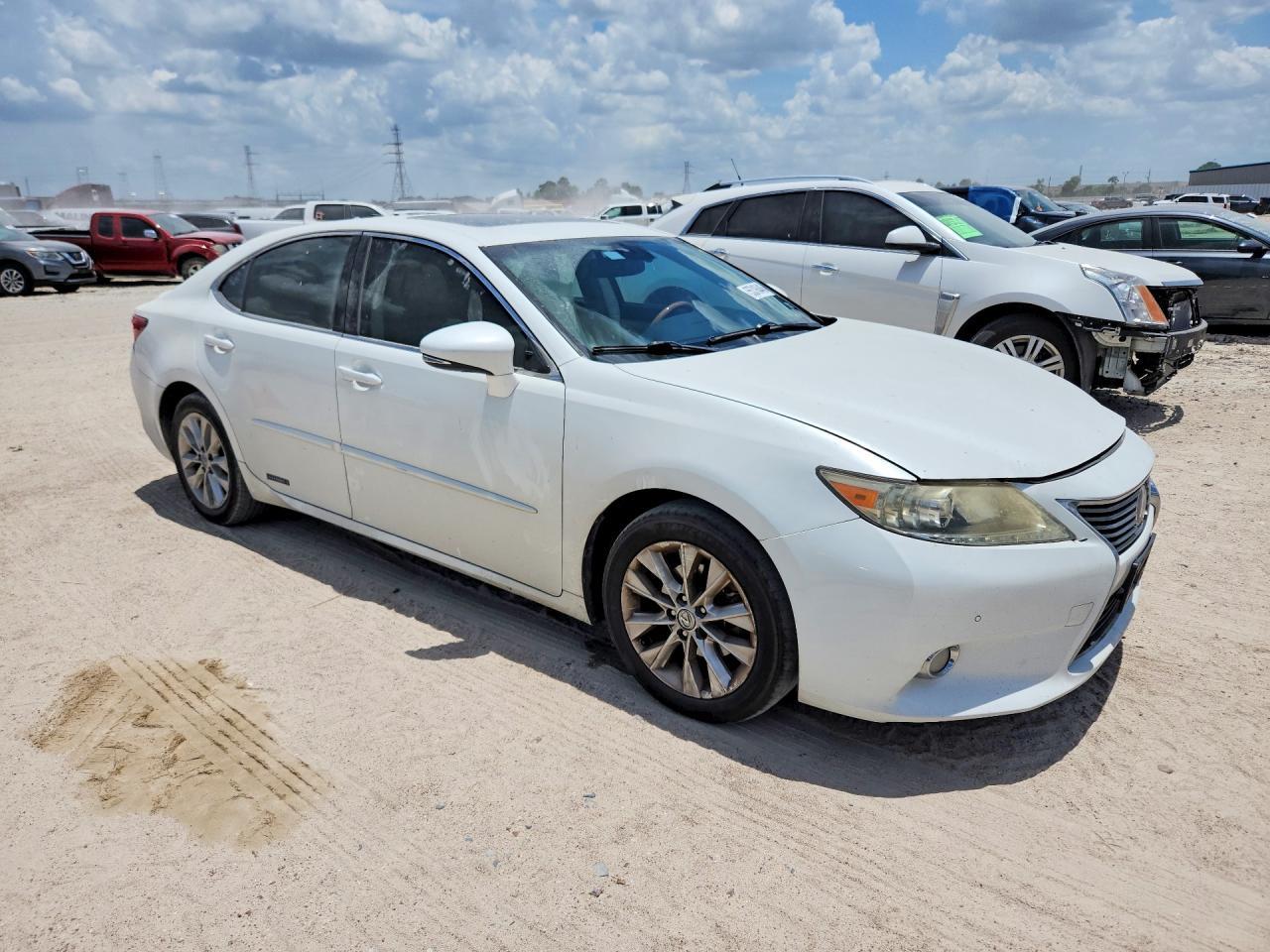 2013 LEXUS ES 300H