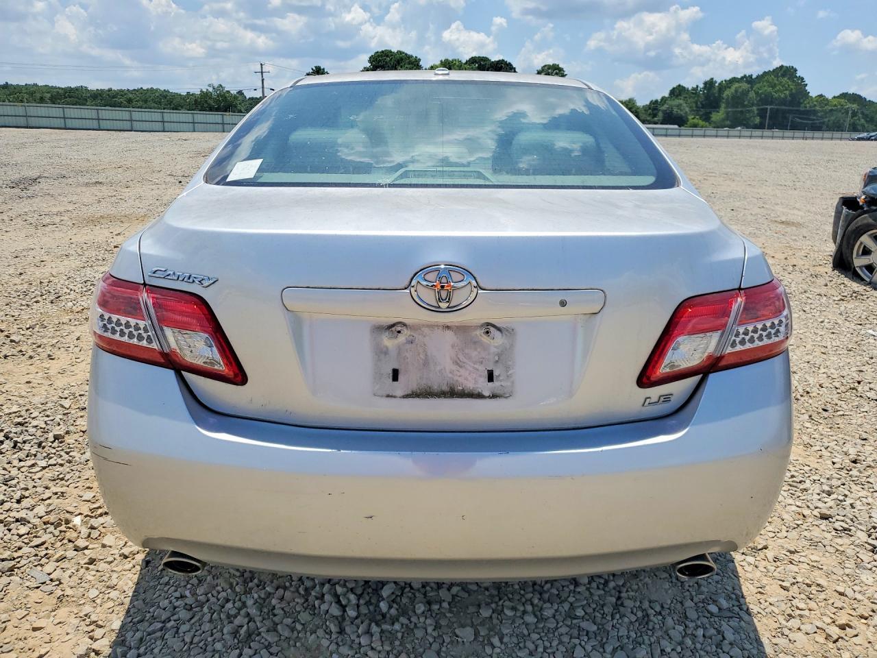 2011 TOYOTA CAMRY