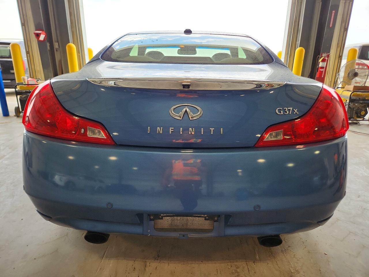 2013 INFINITI G37