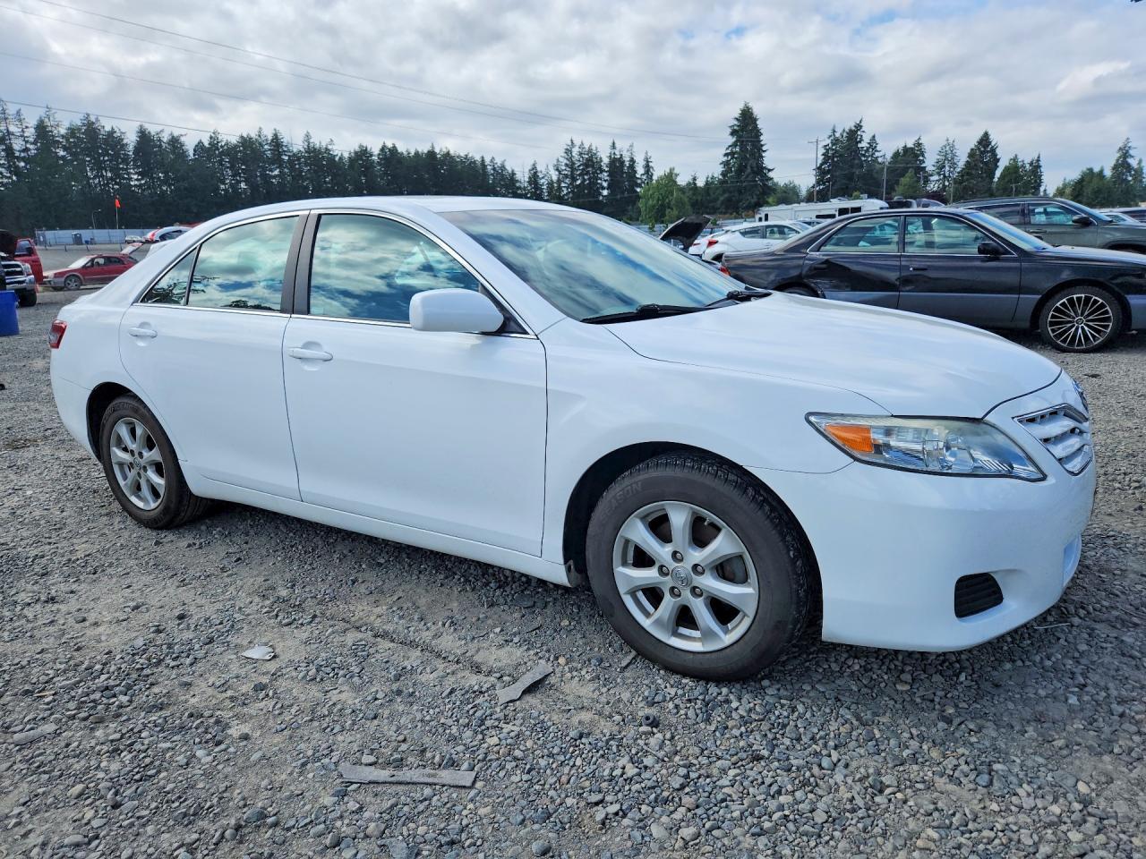 2011 TOYOTA CAMRY