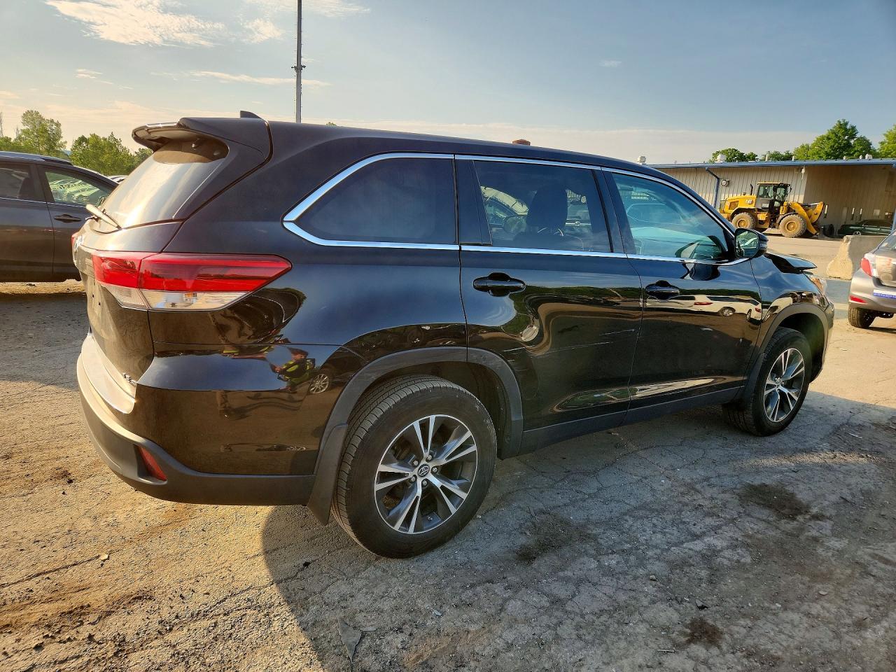 2019 TOYOTA HIGHLANDER
