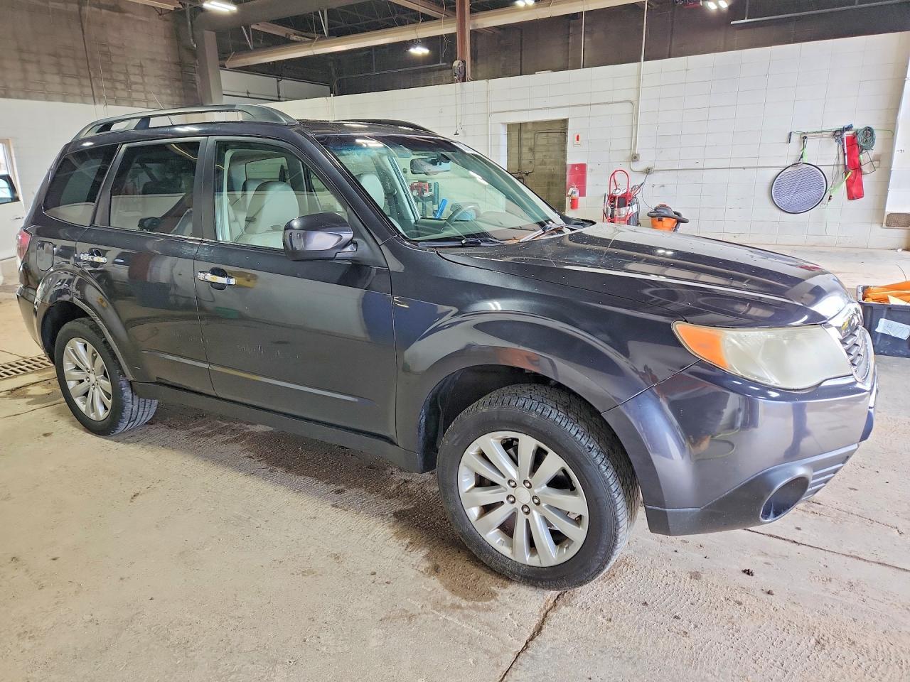 2011 SUBARU FORESTER