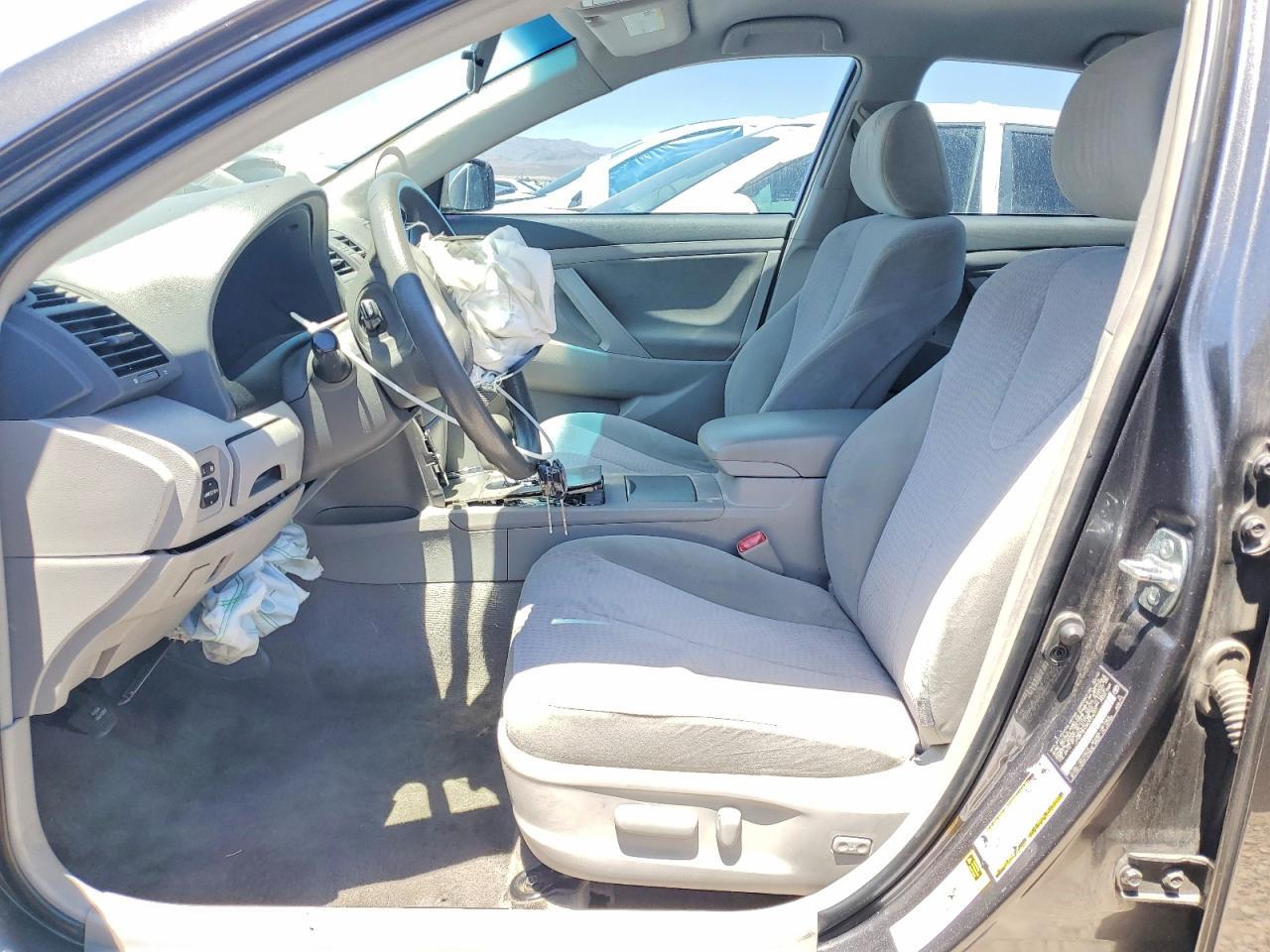 2011 TOYOTA CAMRY