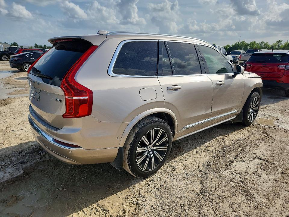 2024 VOLVO XC90
