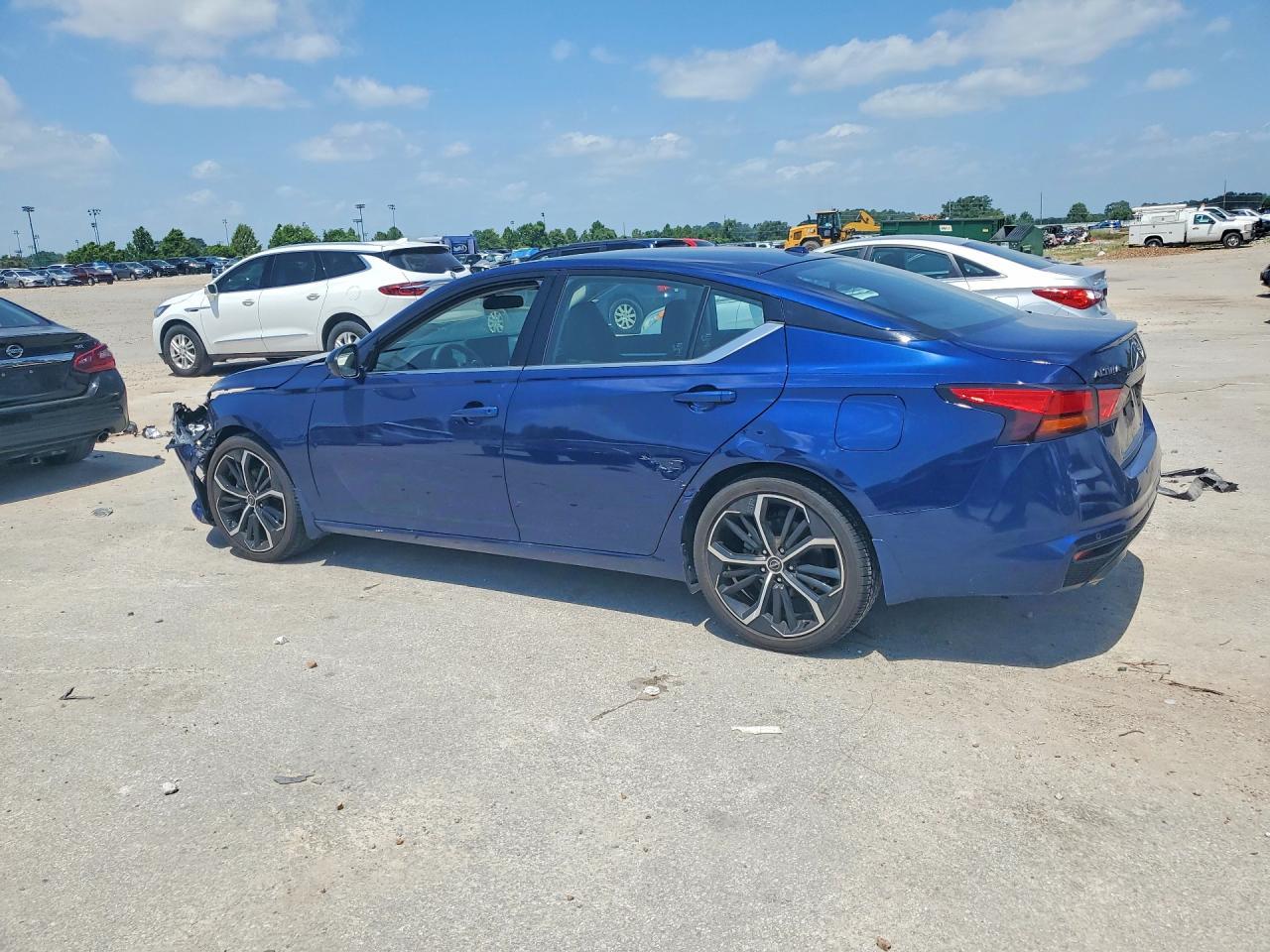 2024 NISSAN ALTIMA