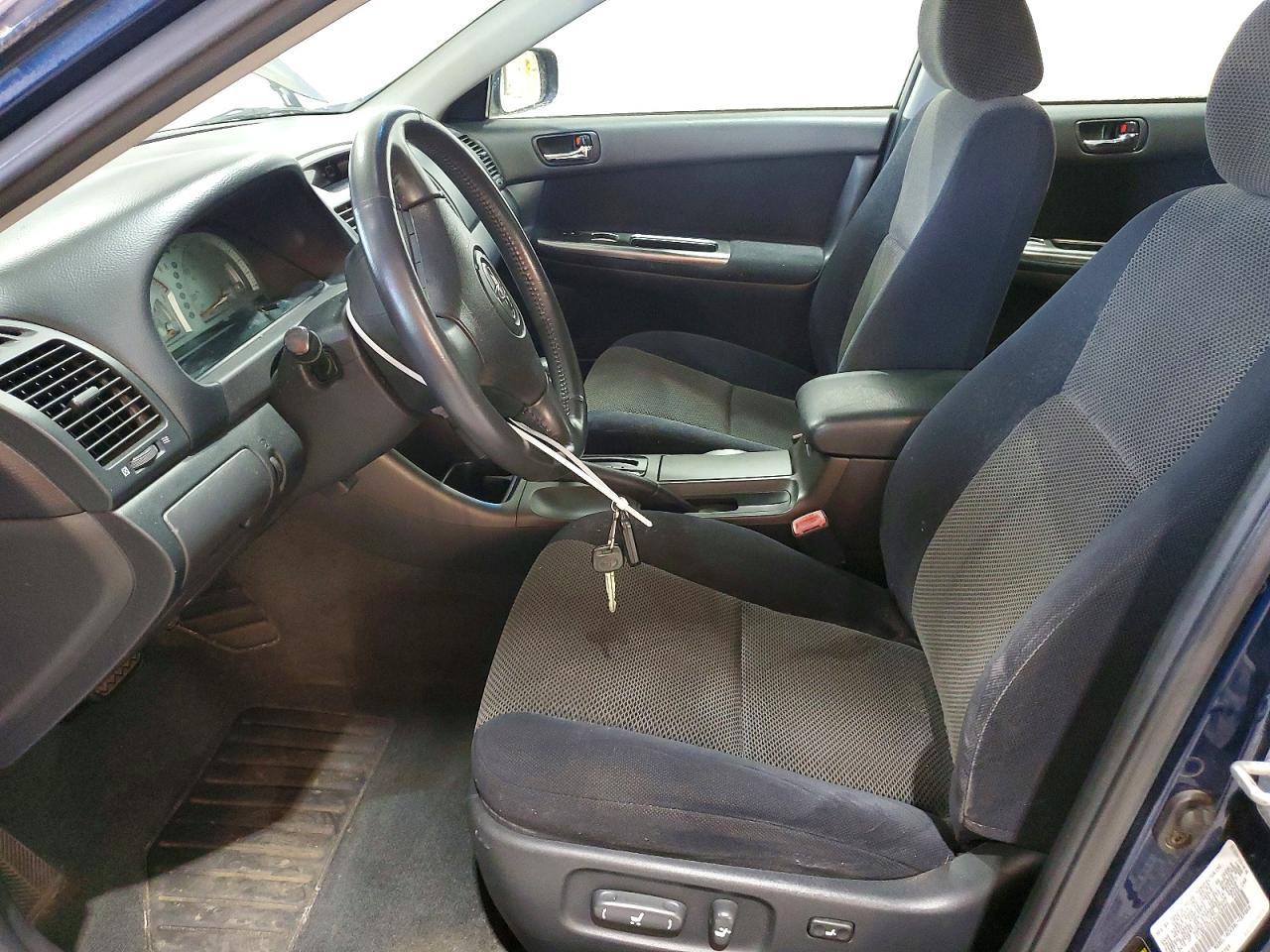 2004 TOYOTA CAMRY
