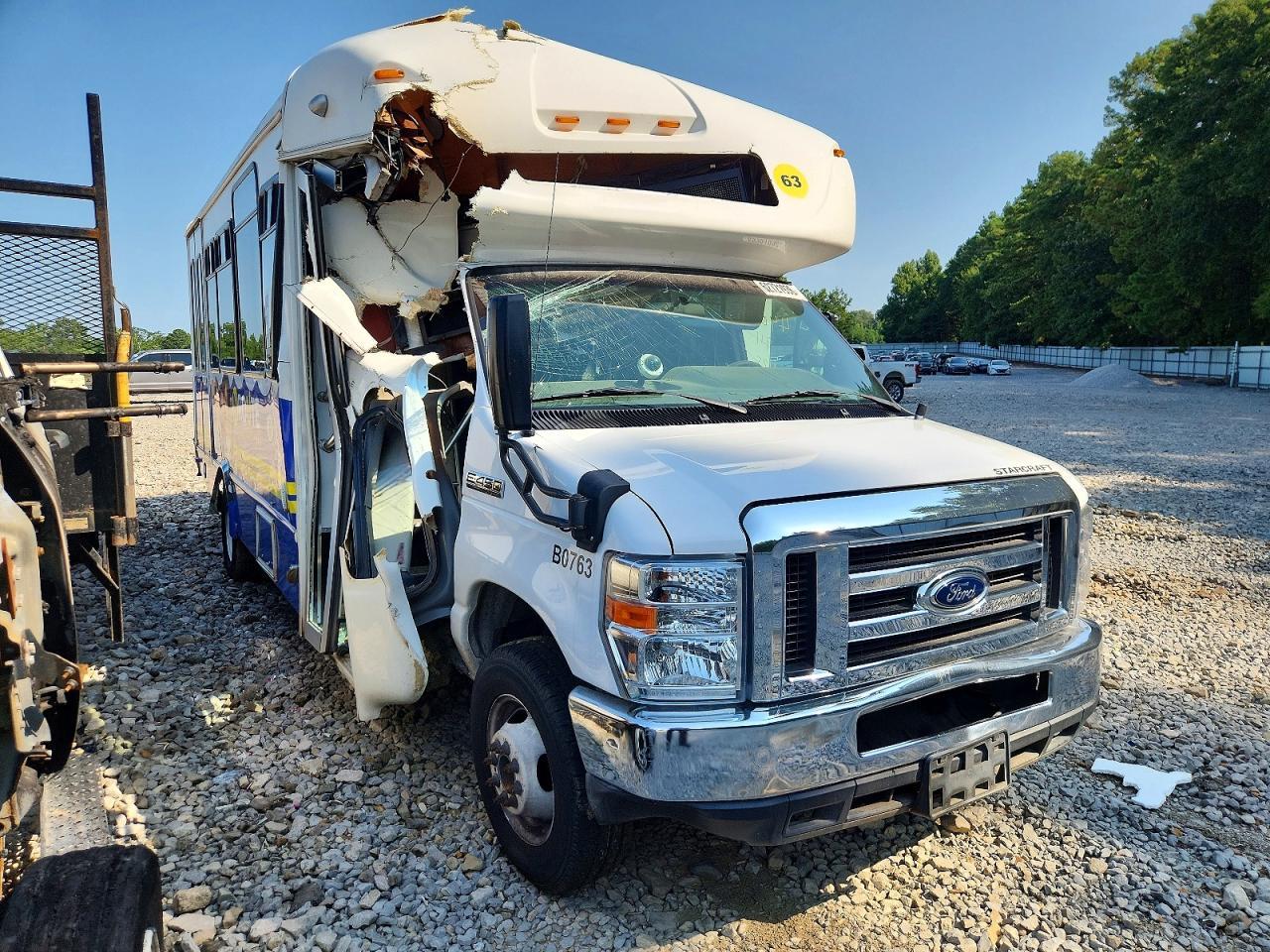 2019 FORD E-450