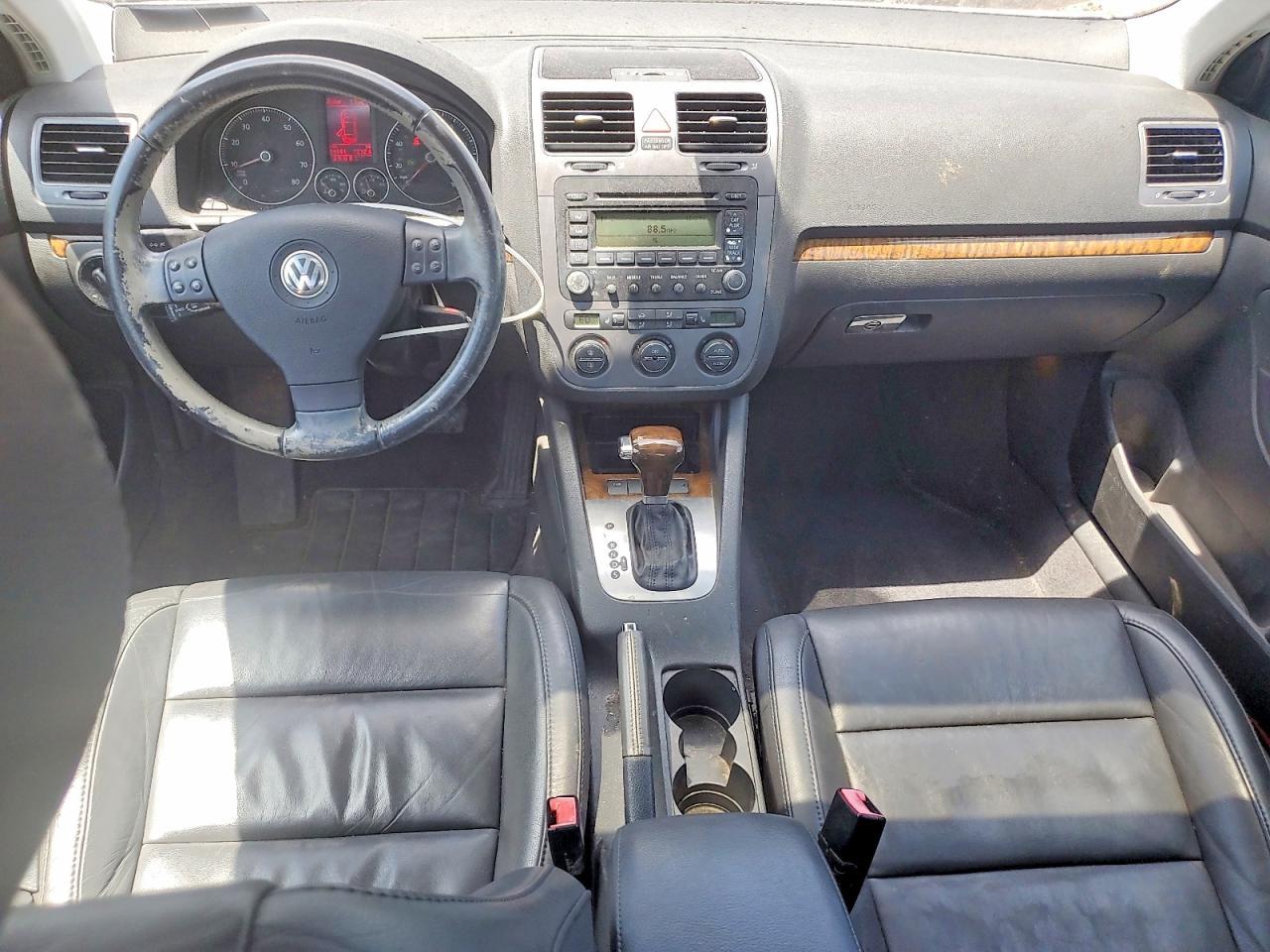2005 VOLKSWAGEN JETTA