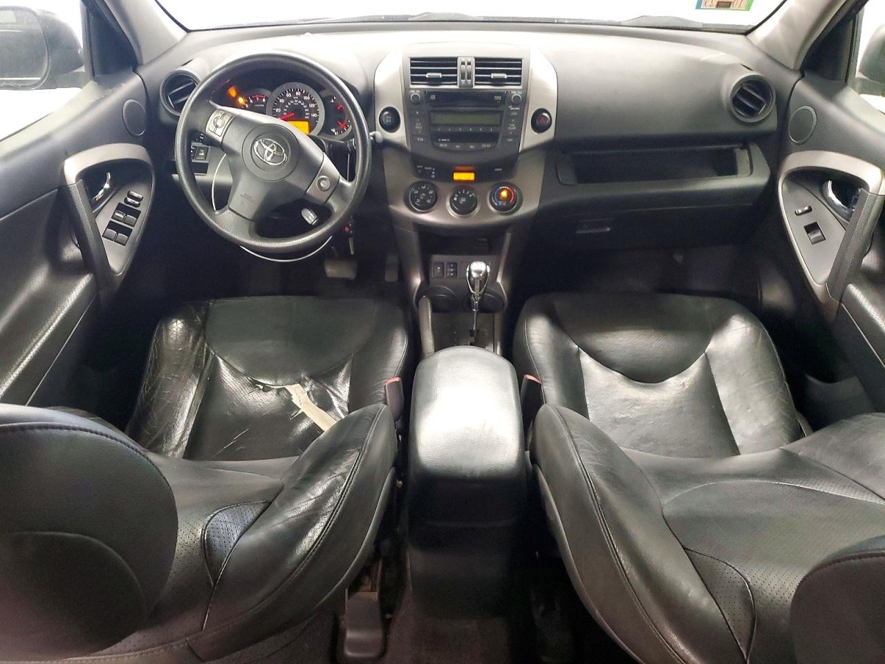 2011 TOYOTA RAV4