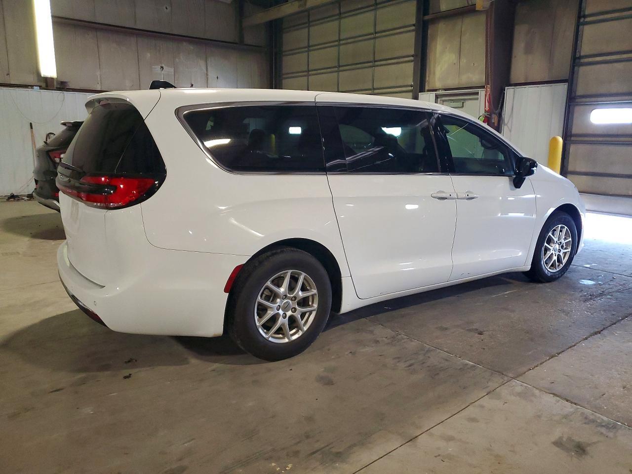 2025 CHRYSLER Pacifica