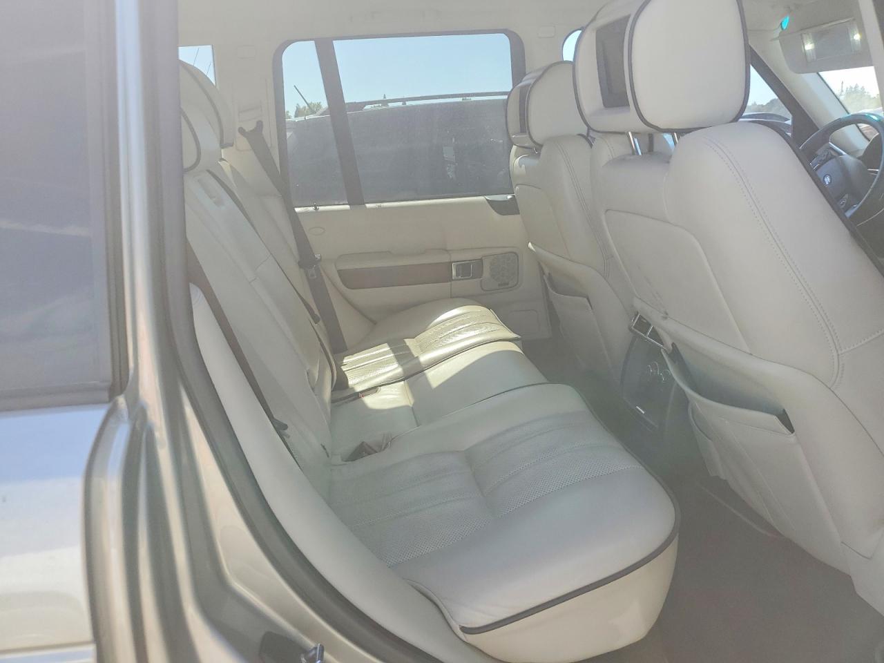 2011 LAND ROVER RANGE ROVER