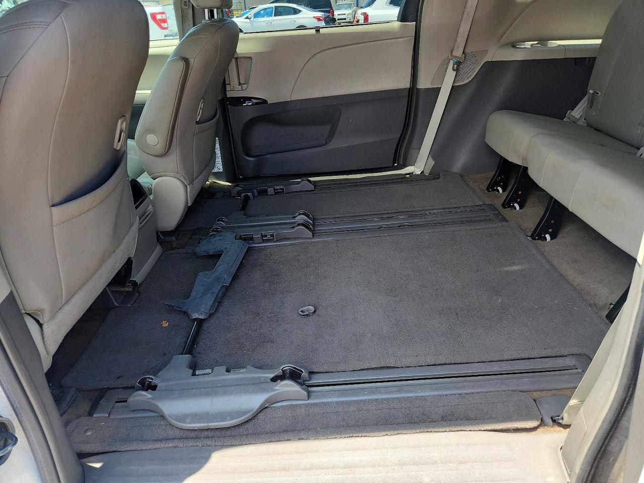 2016 TOYOTA SIENNA