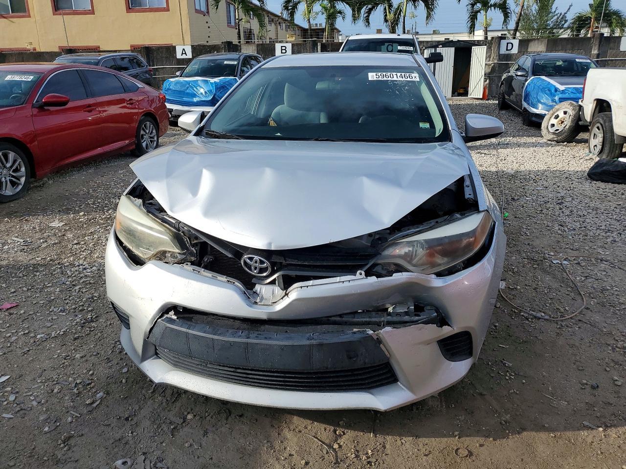 2015 TOYOTA COROLLA
