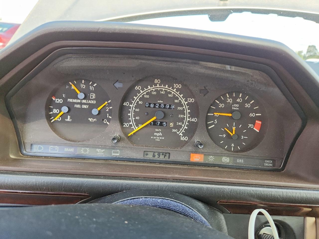 1995 MERCEDES-BENZ E-Class