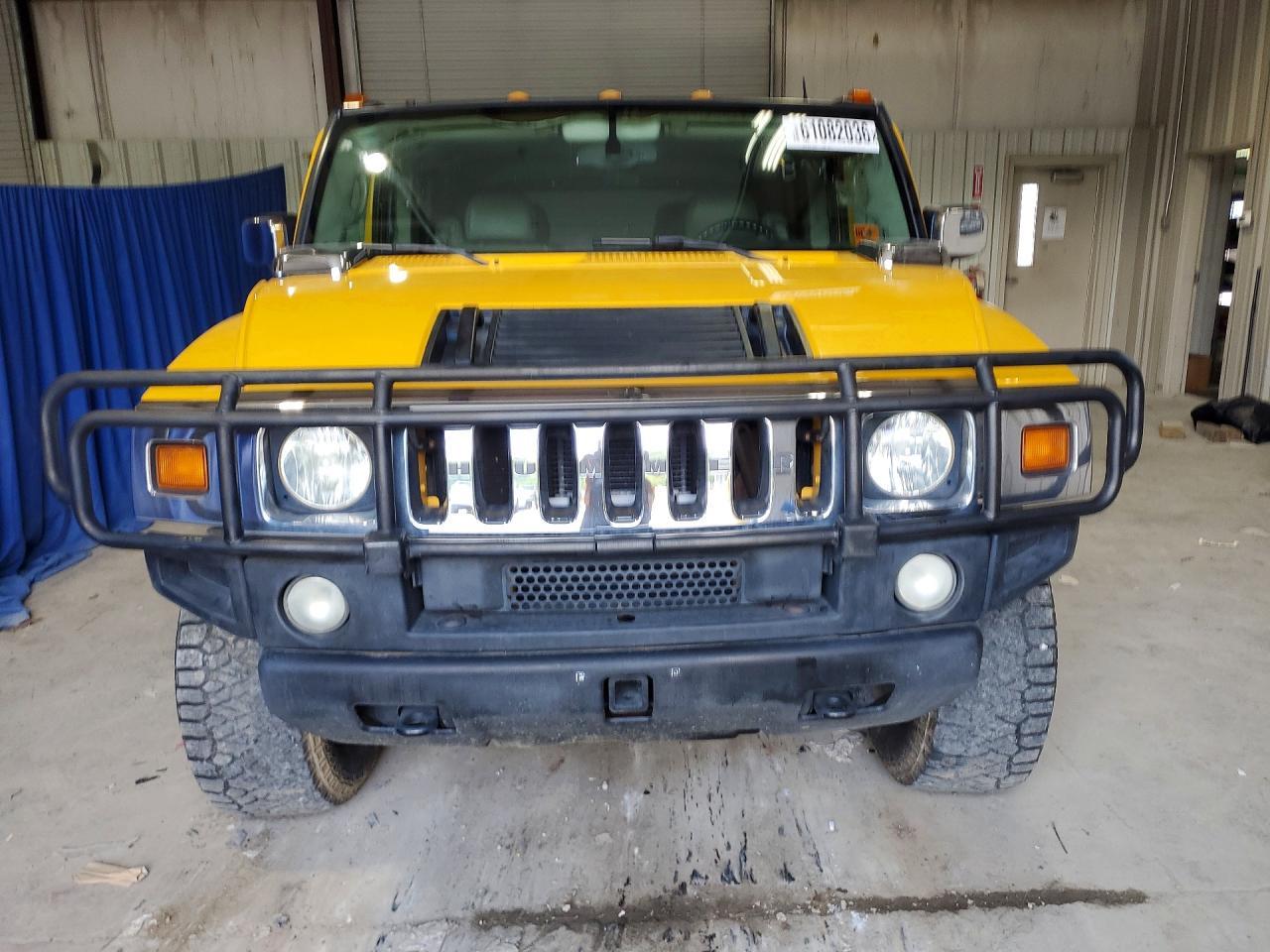 2003 HUMMER H2