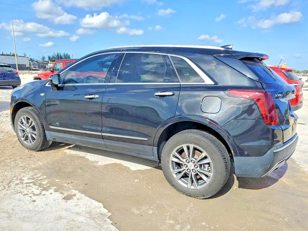 2021 CADILLAC XT5