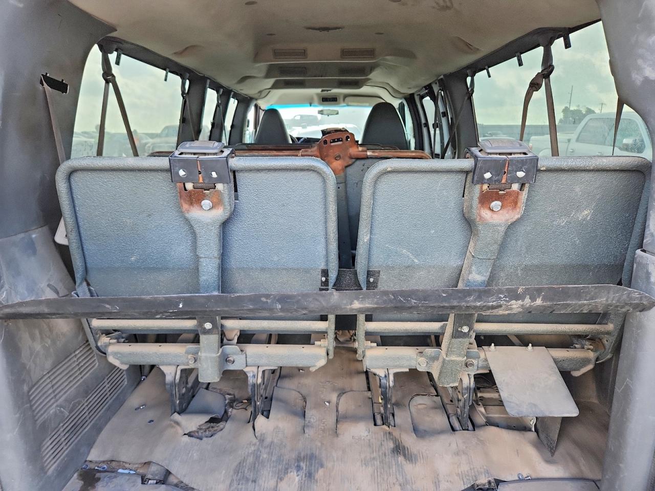 2014 CHEVROLET Express 3500