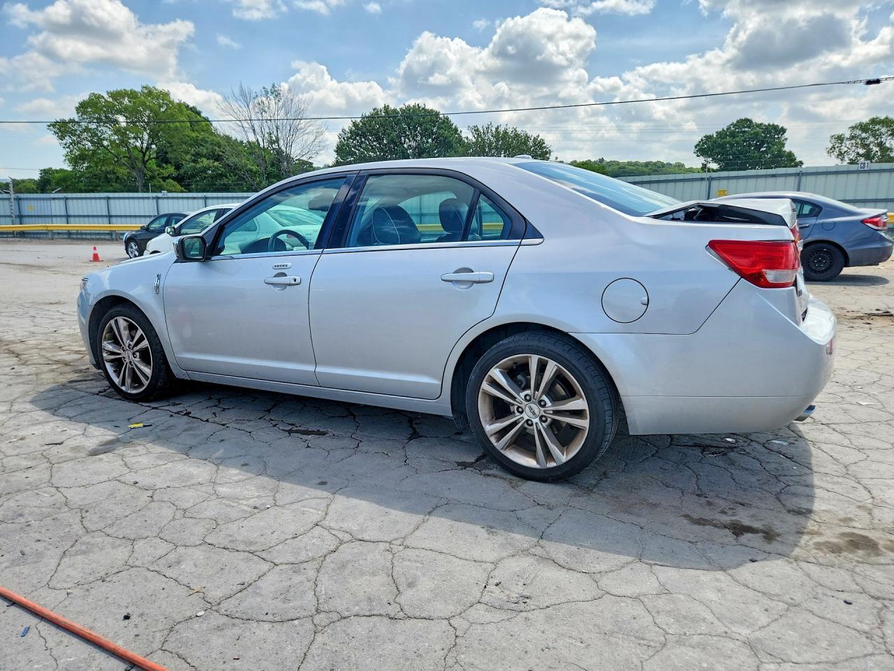 2010 LINCOLN MKZ