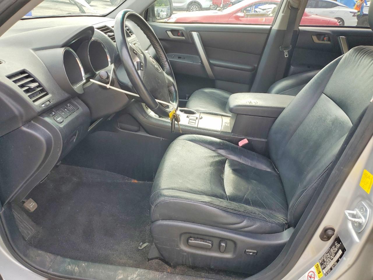 2011 TOYOTA Highlander Hybrid