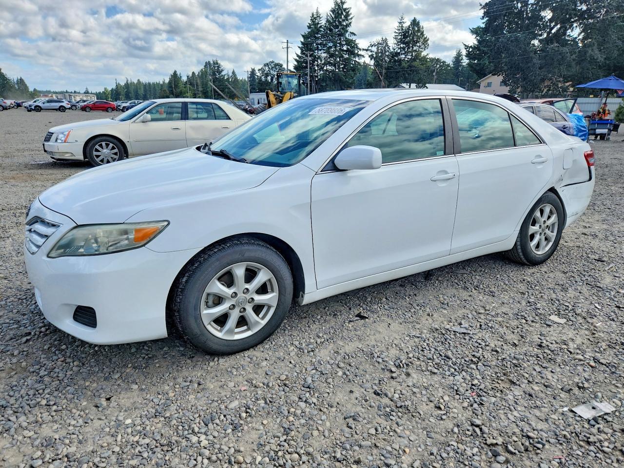 2011 TOYOTA CAMRY