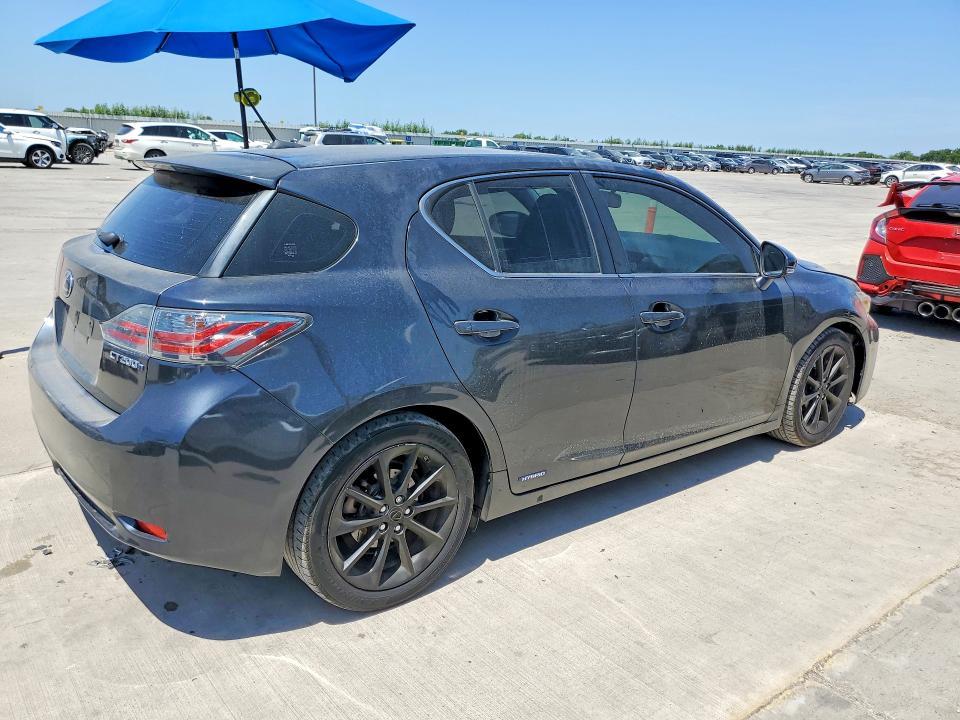 2011 LEXUS CT 200