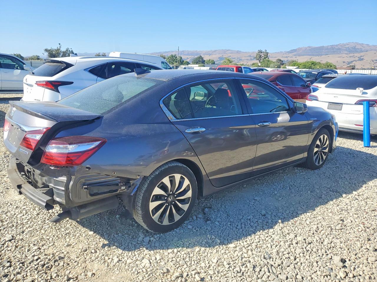 2017 HONDA ACCORD