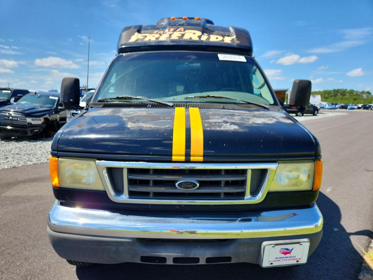 2006 FORD Econoline E350