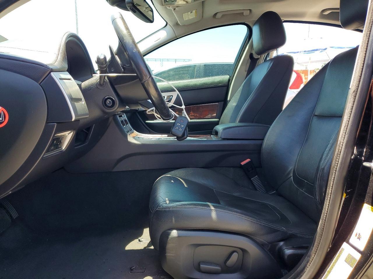 2013 JAGUAR XF