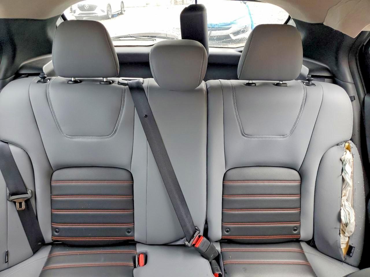 2023 NISSAN KICKS