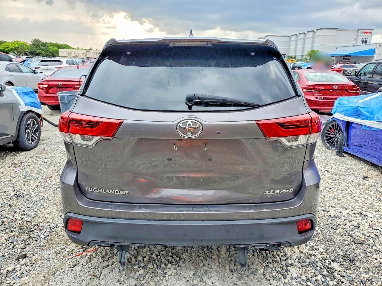 2019 TOYOTA HIGHLANDER