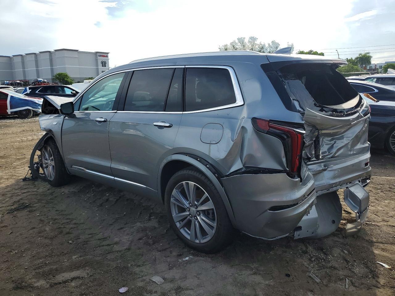 2024 CADILLAC XT6