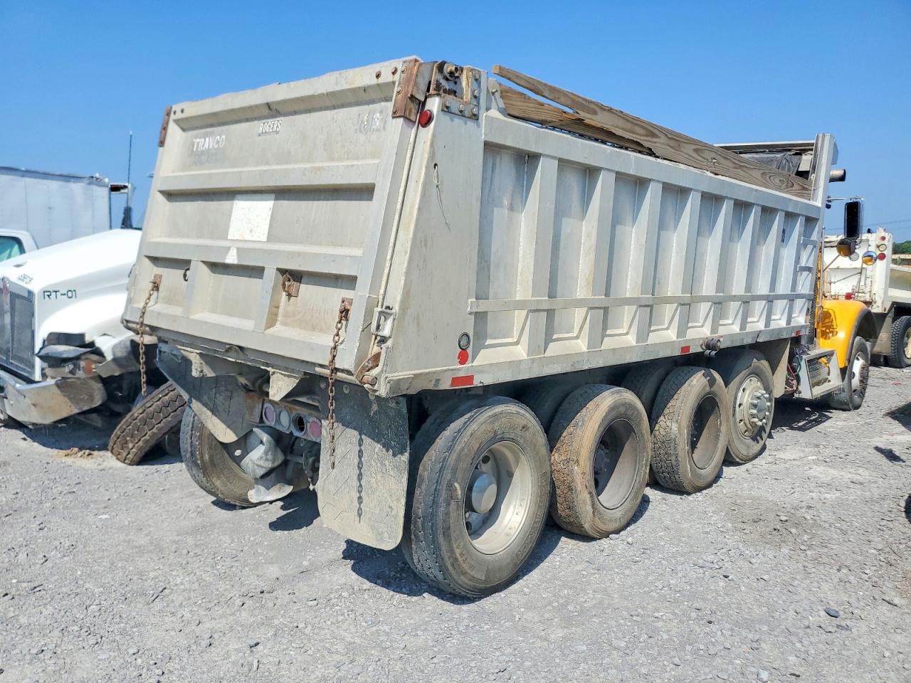 2010 FREIGHTLINER Fld120