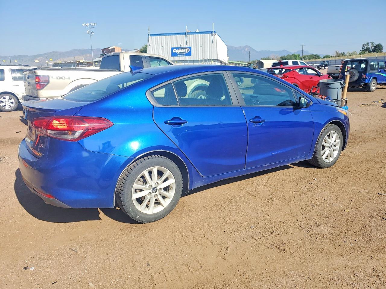 2017 KIA FORTE