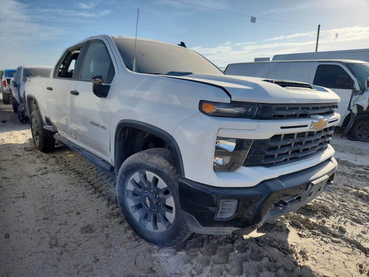 2024 CHEVROLET Silverado