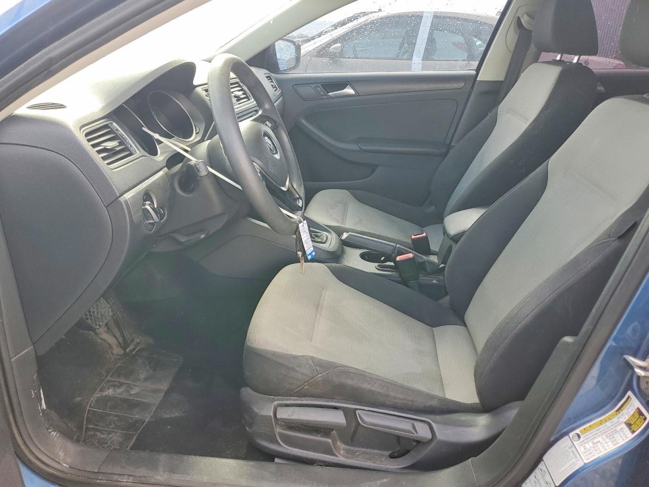 2017 VOLKSWAGEN JETTA