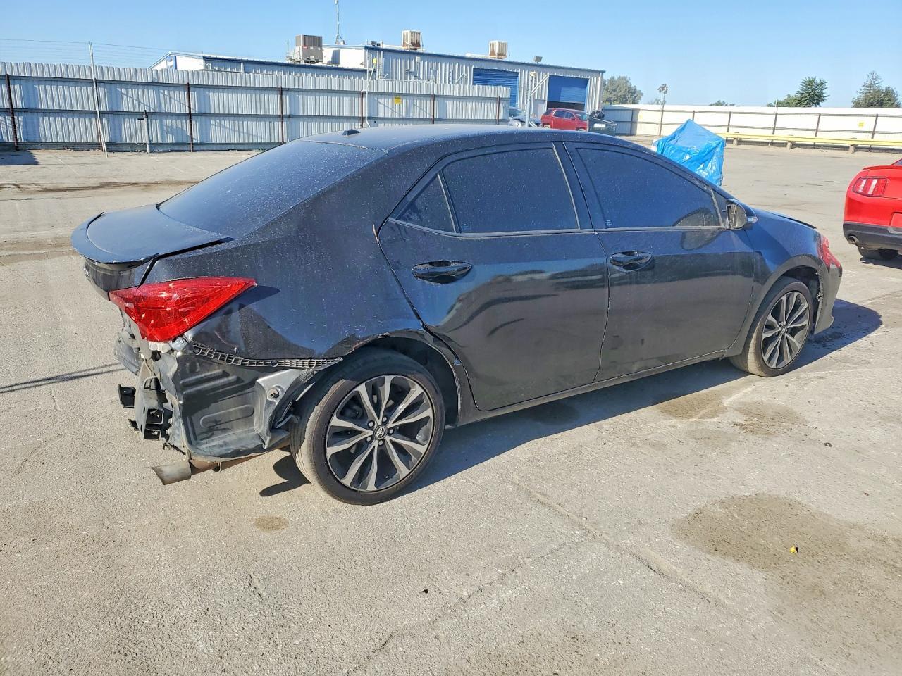 2017 TOYOTA COROLLA