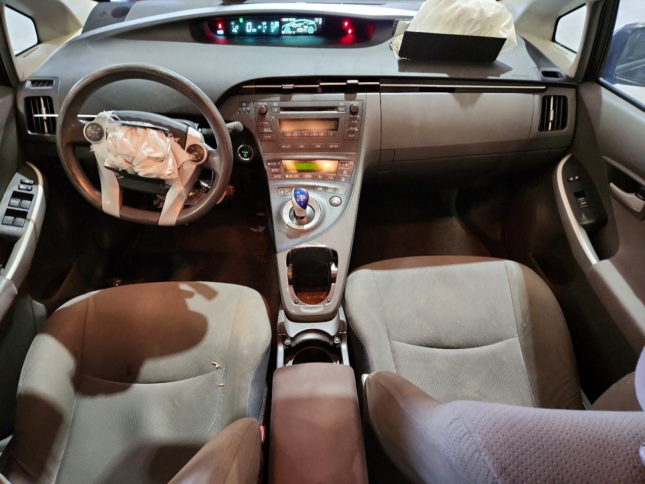 2011 TOYOTA PRIUS