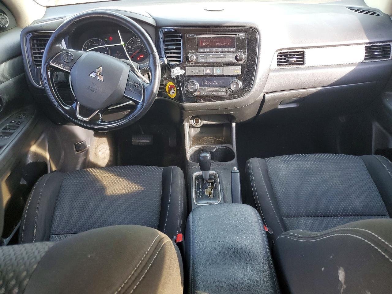 2016 MITSUBISHI outlander