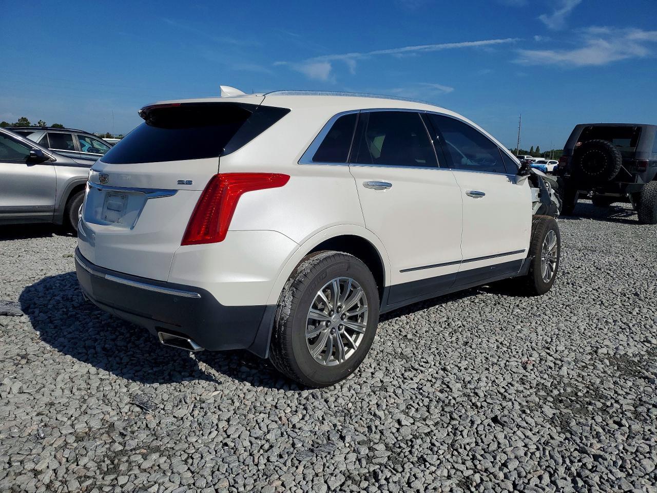 2018 CADILLAC XT5