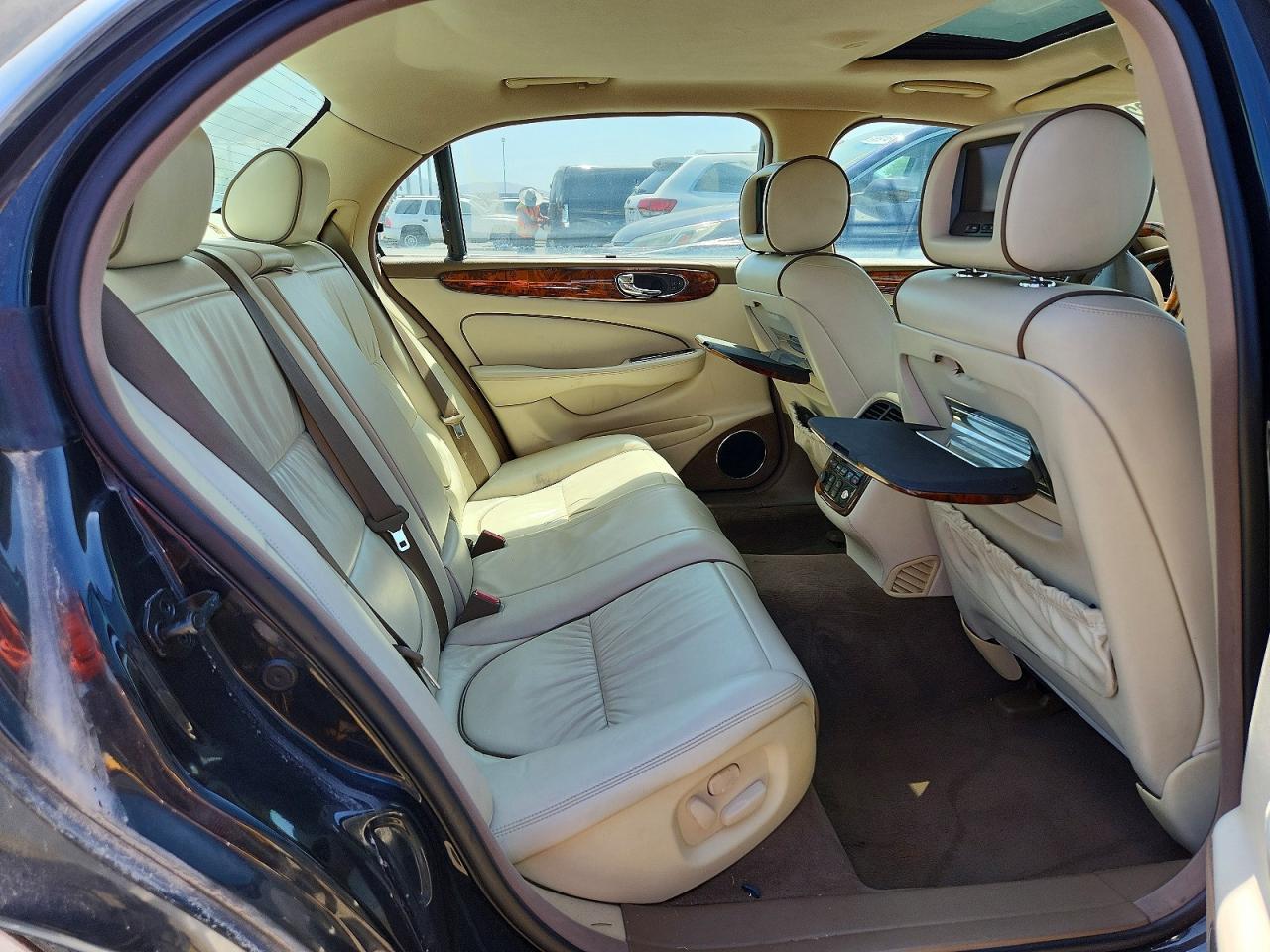 2005 JAGUAR Vandenplas