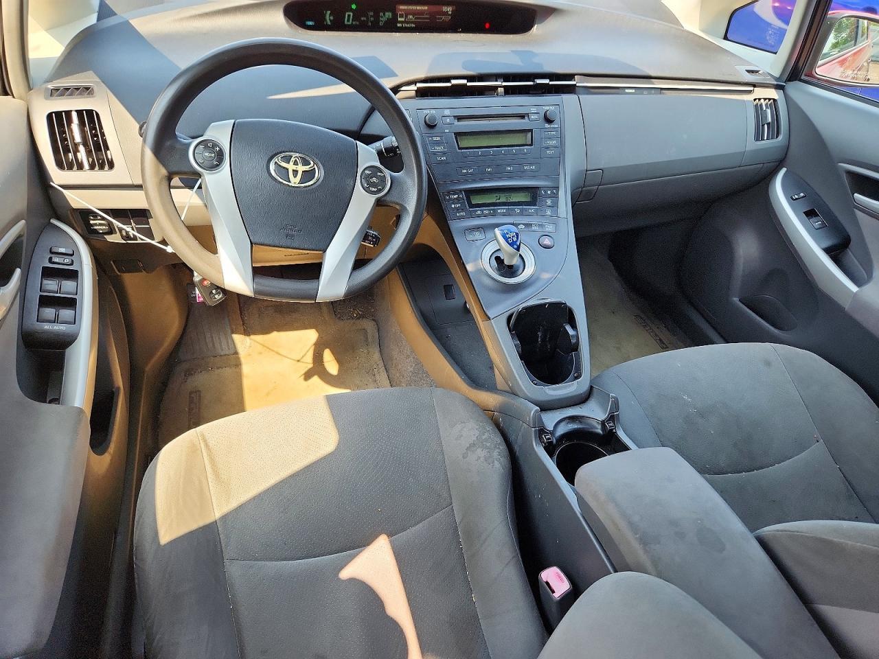 2010 TOYOTA PRIUS
