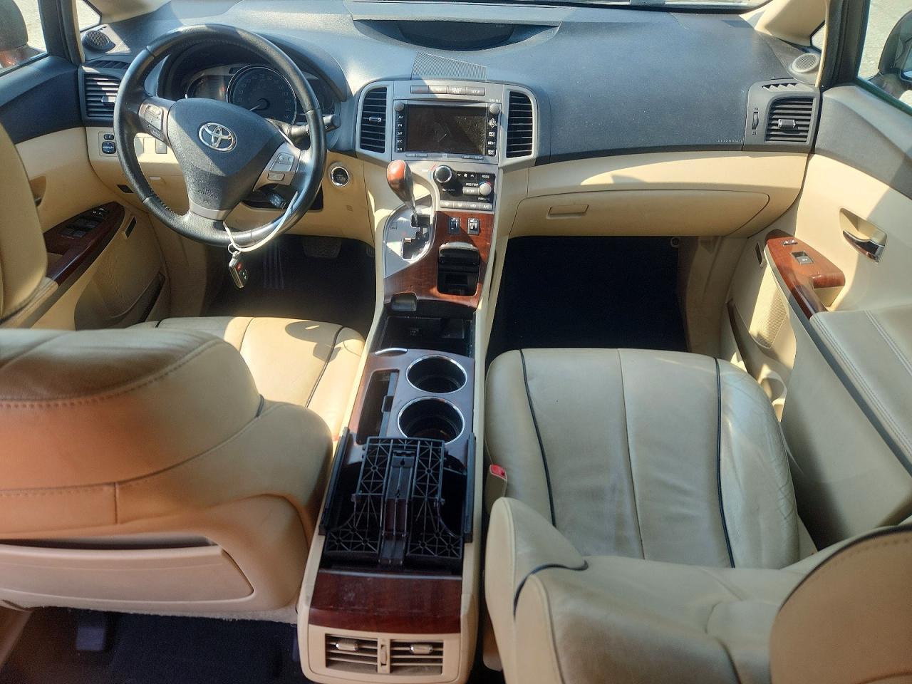 2010 TOYOTA VENZA
