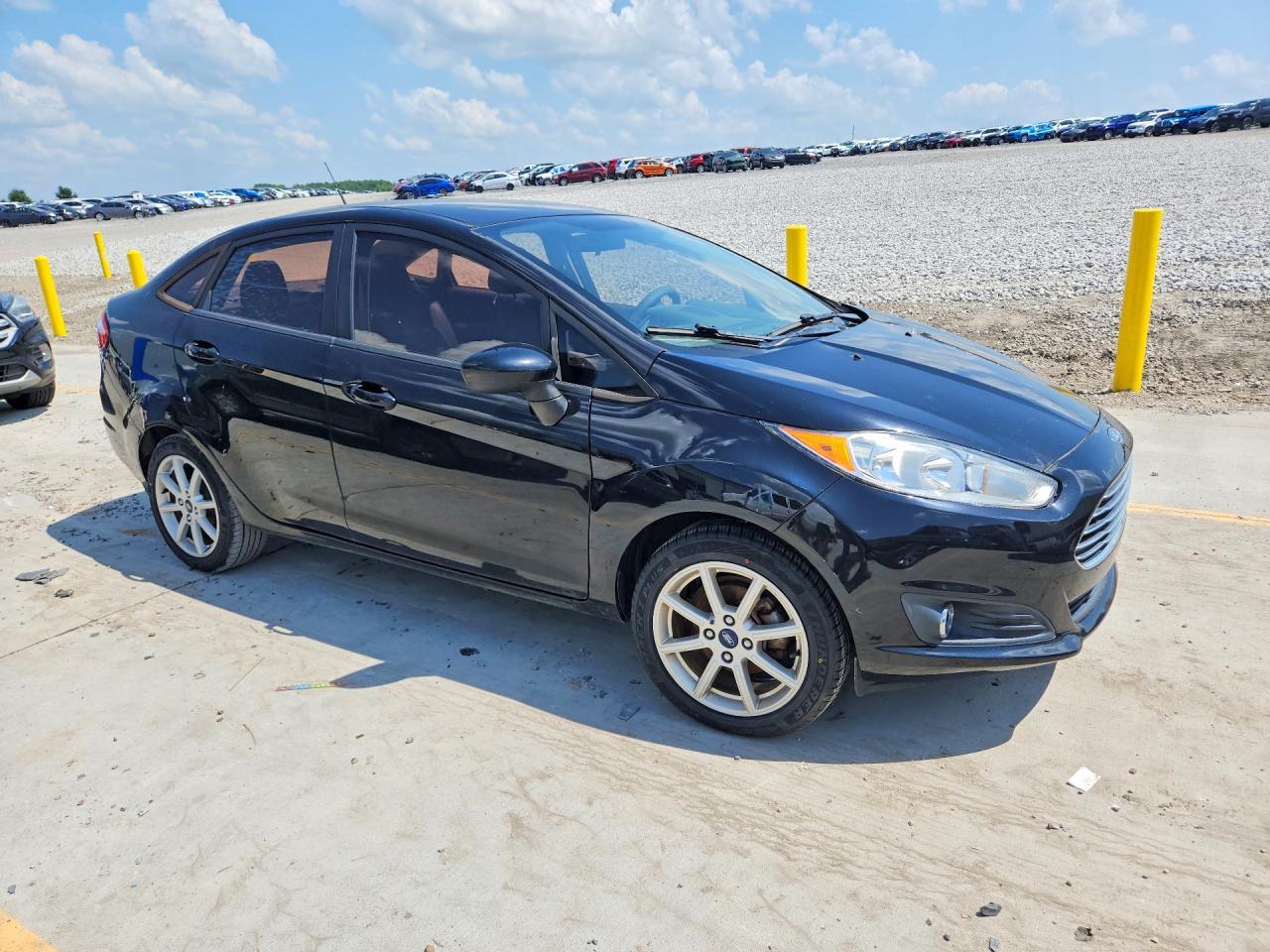 2017 FORD Fiesta